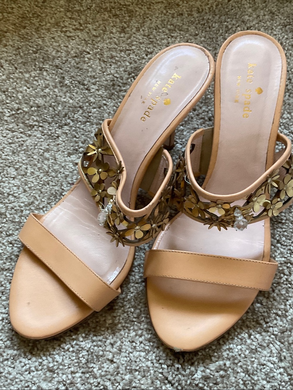 kate spade tan leather heeled sandals with gold floral embellishment